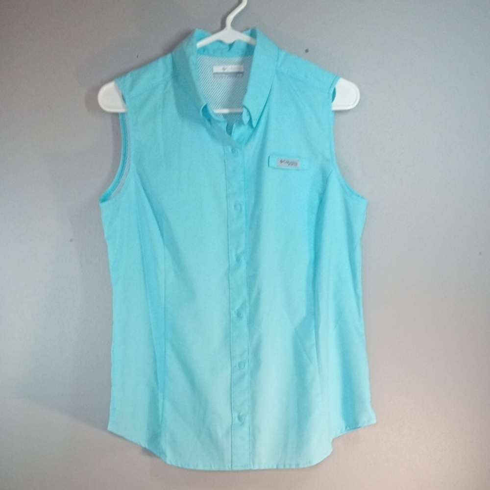 Columbia Women's Light Blue Sleeveless Fishing Button-Down Top Size Medium